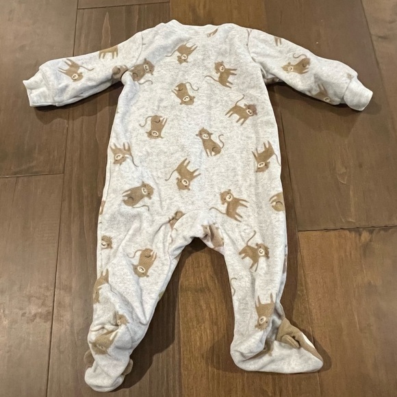 Carter’s Baby 0-3 Months Zip Footie - Picture 3 of 4